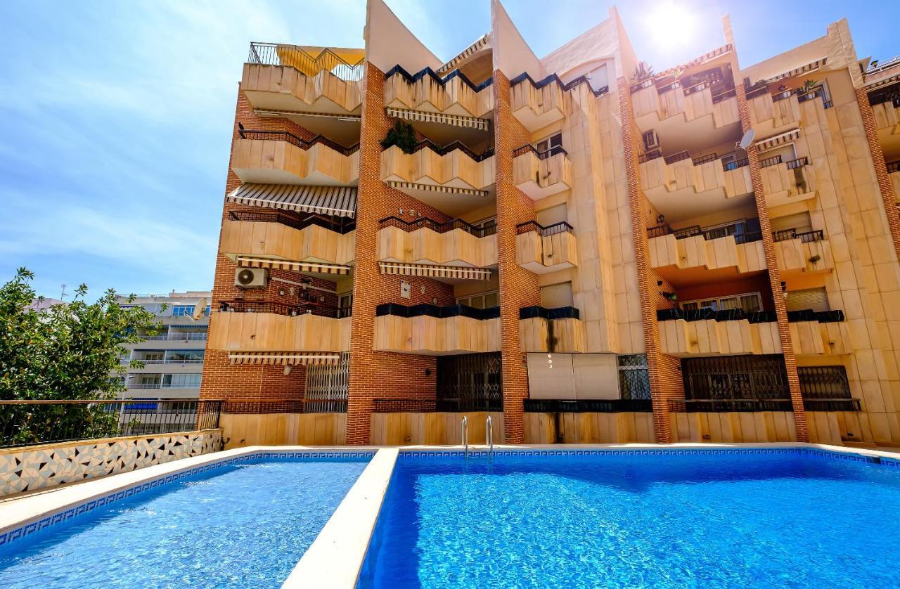 Holiday Royal Suite Concordia Torrevieja Exteriör bild