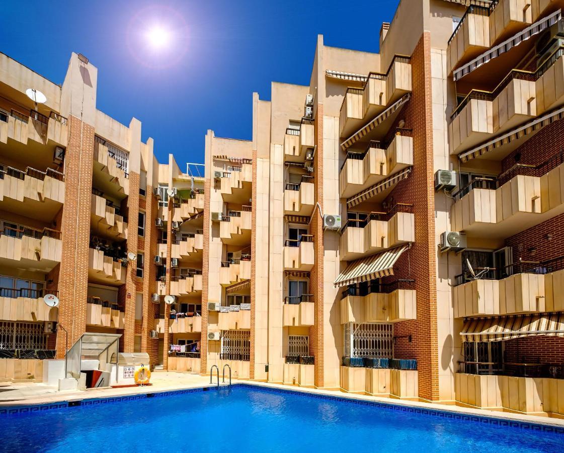 Holiday Royal Suite Concordia Torrevieja Exteriör bild